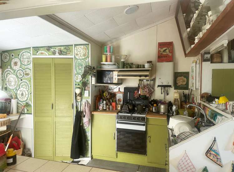 5 Askew Avenue Rakino Island_9