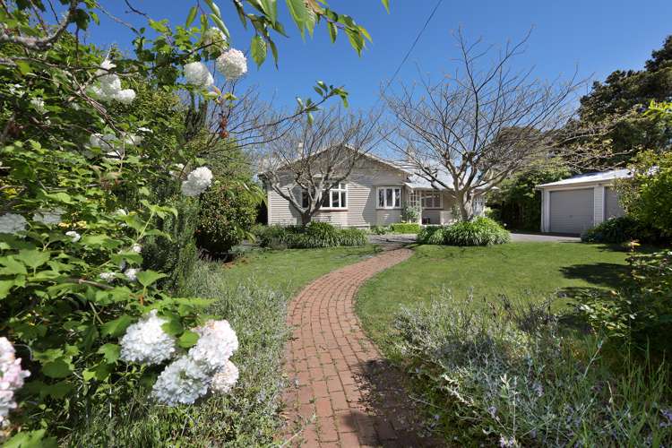 6 Ross Street Marton_23