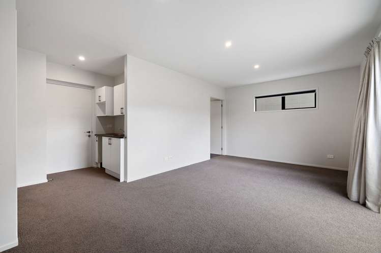 8 Le Mans Grove Cromwell_14