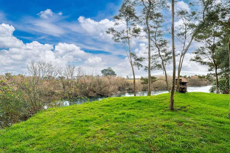 955 River Road Broadlands_21