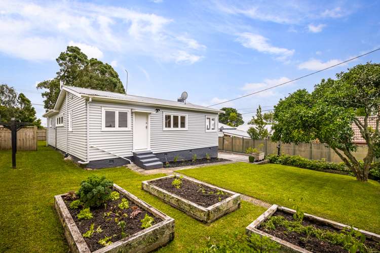 10 West Lynn Road Titirangi_12