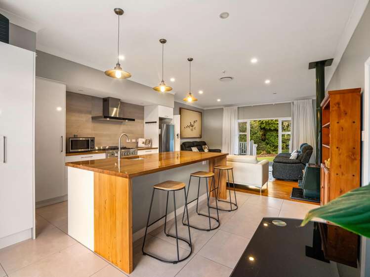 82 Upland Road Aongatete_7