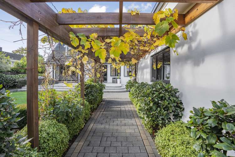 106 Barton Avenue Heretaunga_37