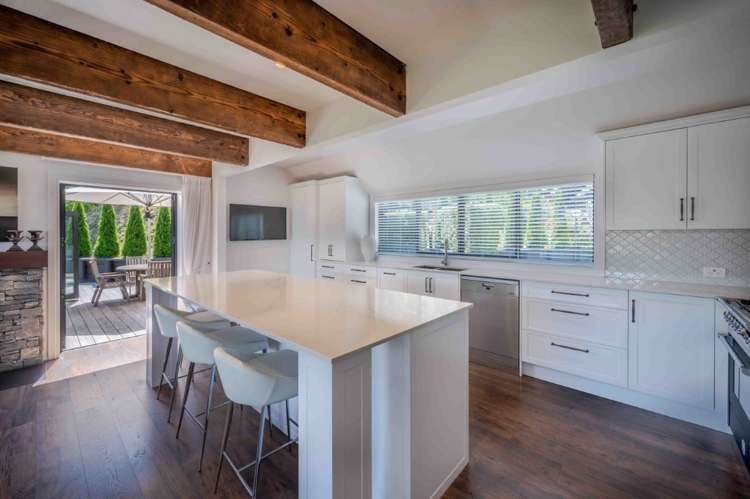 6890 Christchurch Akaroa Road Takamatua_17