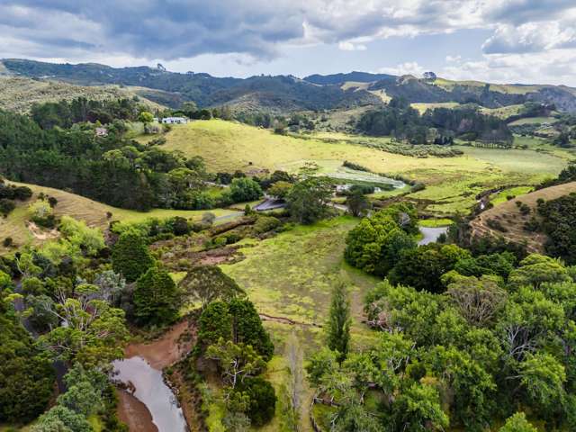1031 Mahinepua Road - Woolshed Flats Mahinepua Peninsula_4