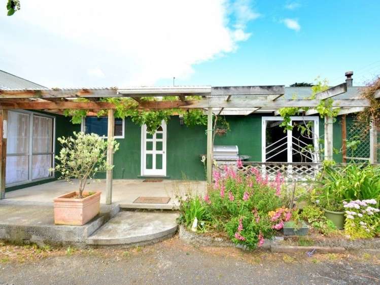 7 Connor Place Taieri Mouth_5