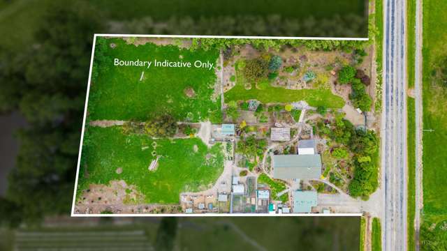 Rural lifestyle complete with stable