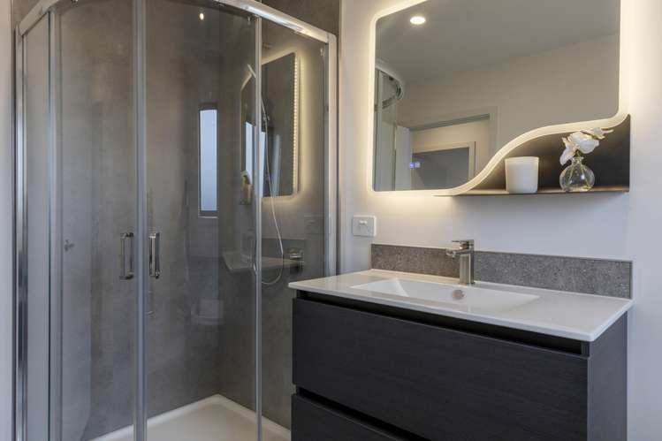 21 Saddleback Drive Richmond Heights_16