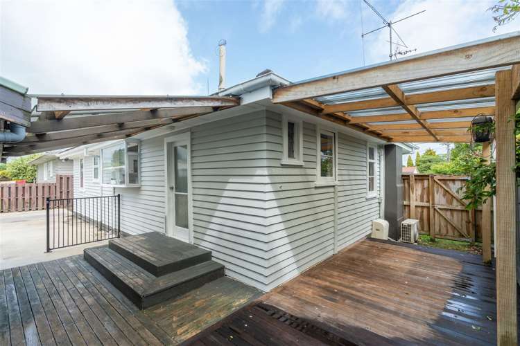 6 Tomin Road Glenview_20