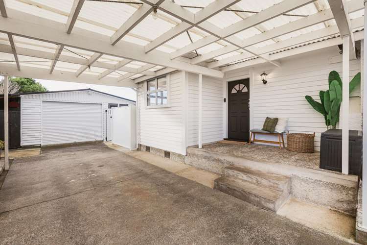 19 Frickleton Street Taradale_23