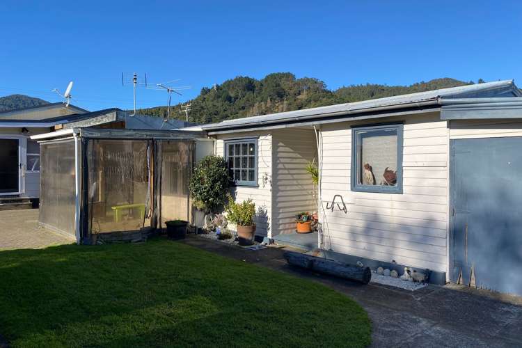 33 West Crescent Te Puru_19