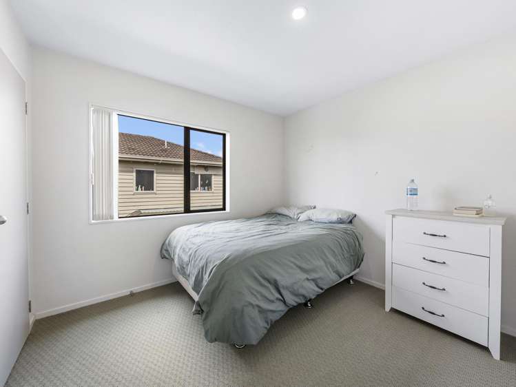 33 Riverglade Parkway Te Atatu South_20