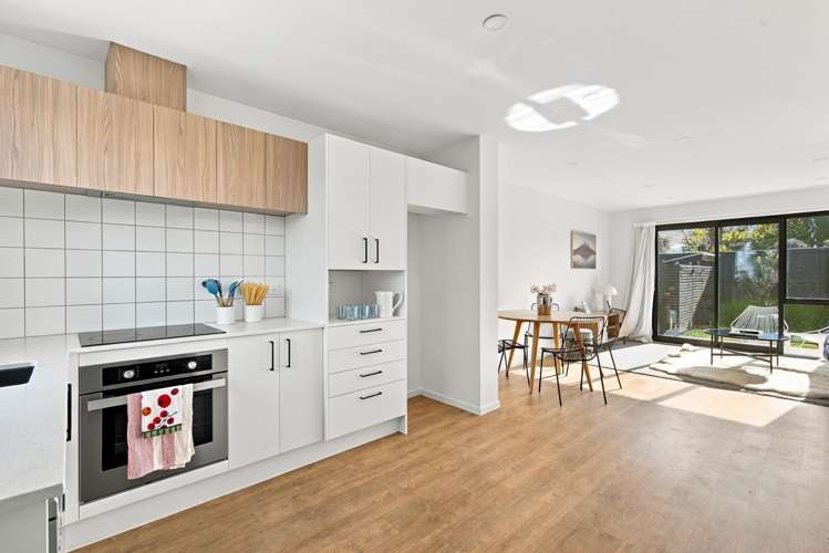 56 Piripiri Place_3