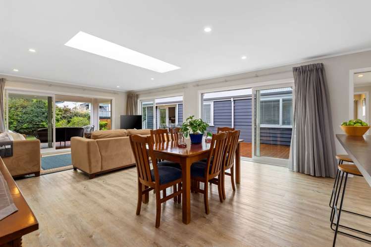53 Arkles Strand Arkles Bay_9