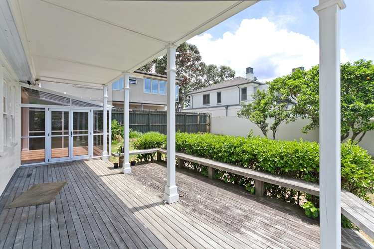 18 Blomfield Spa Takapuna_2