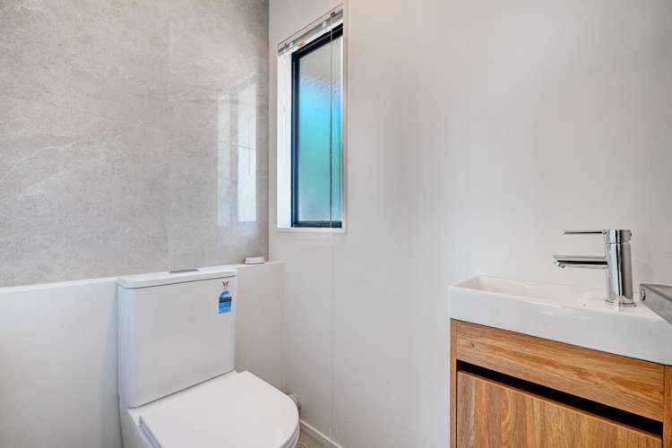 2/24 Miro Street New Lynn_20