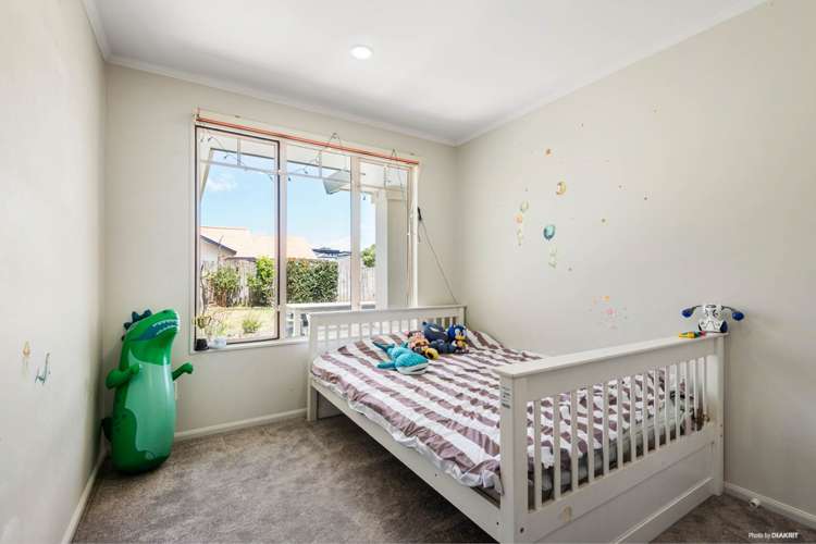 79 Kingdale Road Henderson_12