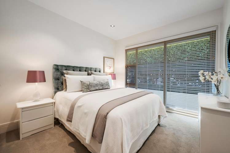 8 Oceania Place Mellons Bay_29