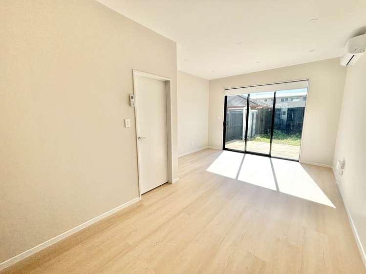 10/113 Moore Street Howick_2