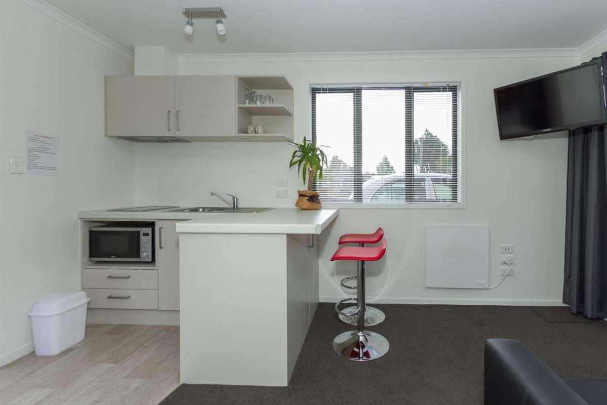 4/68 Normandy Avenue 2
