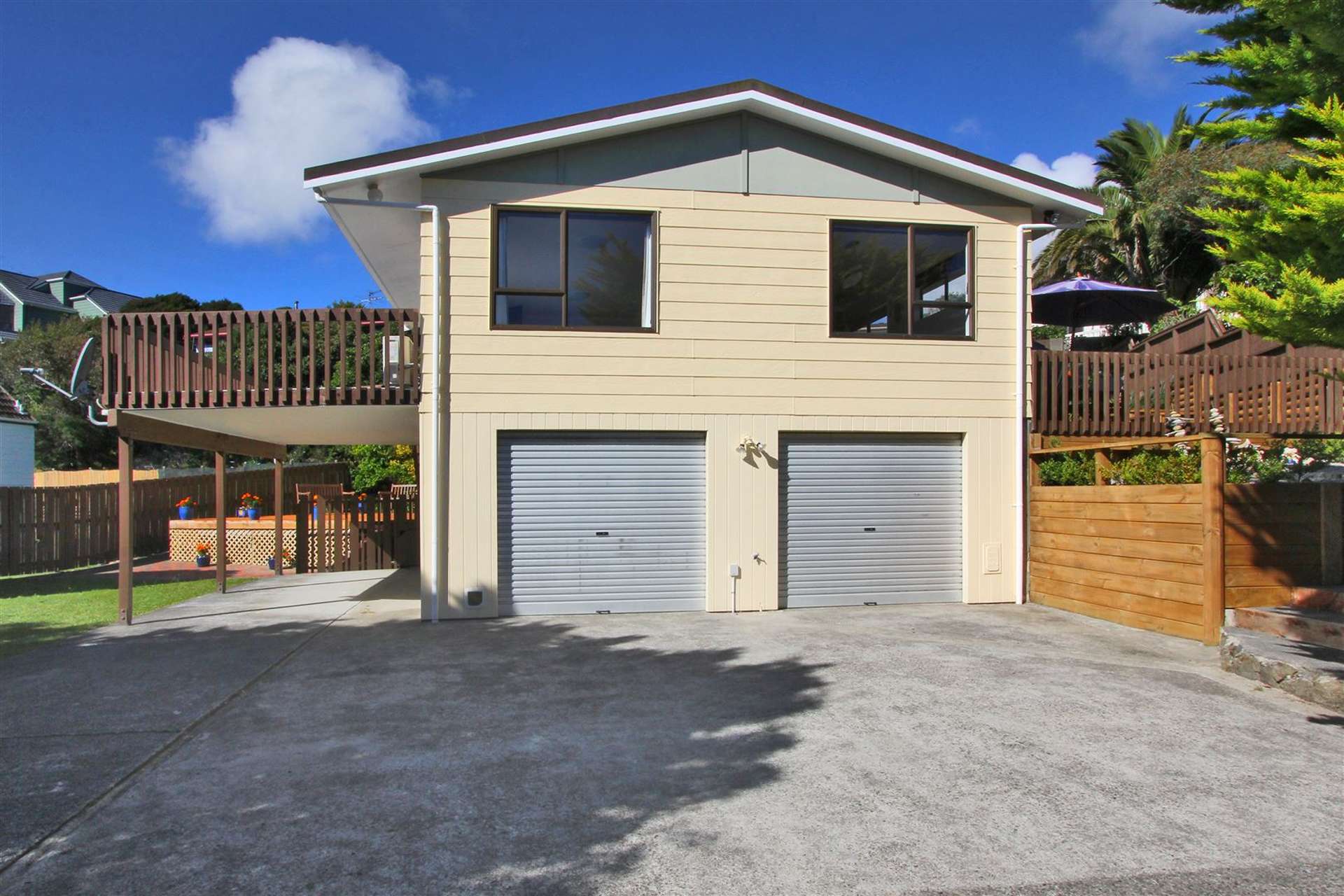 7 Kinloch Place Papakowhai_0