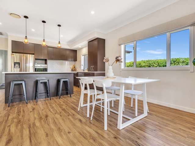 2 Drovers Way Frimley_2