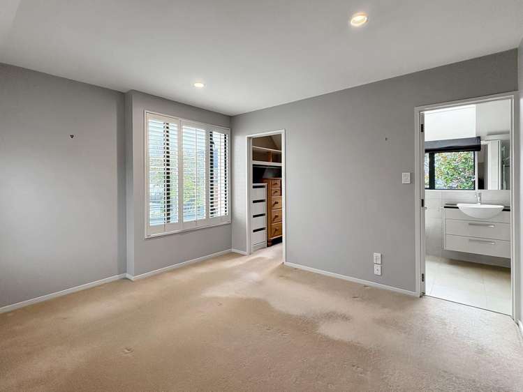 2/22 Queens Av Merivale_8