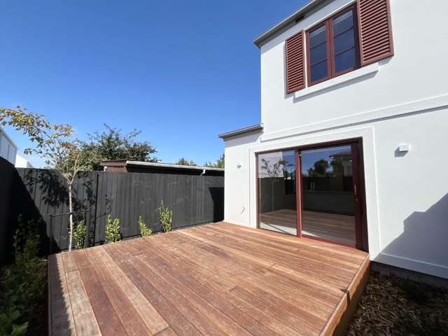 Brand new 3 bedroom in Waltham - park adjacent.