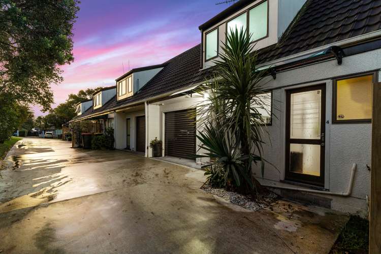 4/5 Koromiko Street New Lynn_17