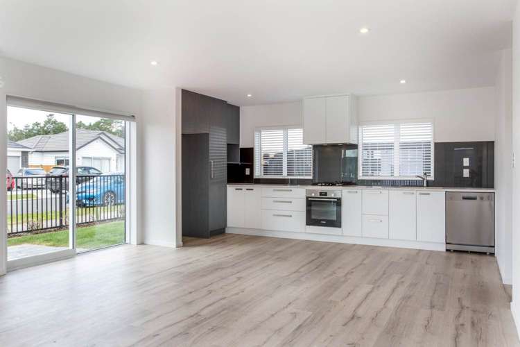 9/2 Tarras Road Kumeu_4