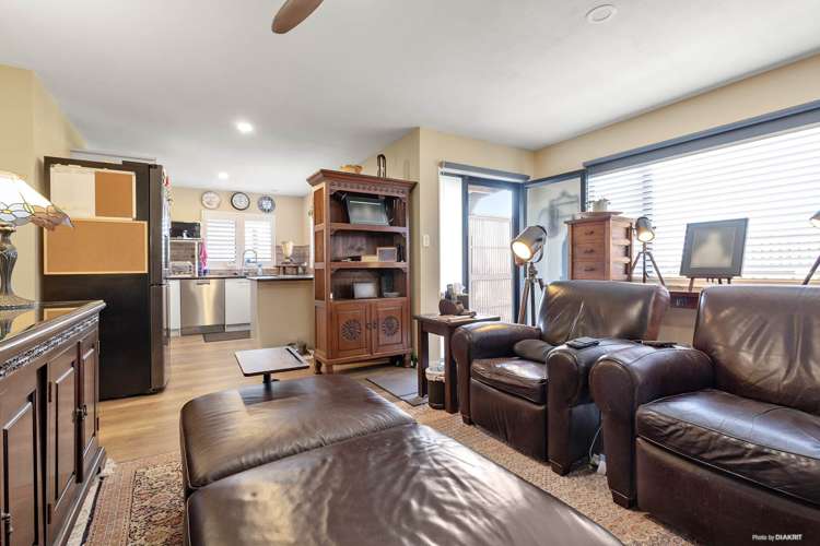 1169 Whangaparaoa Road Gulf Harbour_17