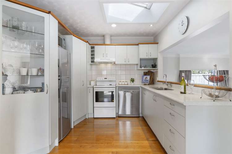 3 Aeroview Drive Beach Haven_6