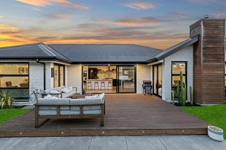 32 Bronco Drive Aidanfield_15