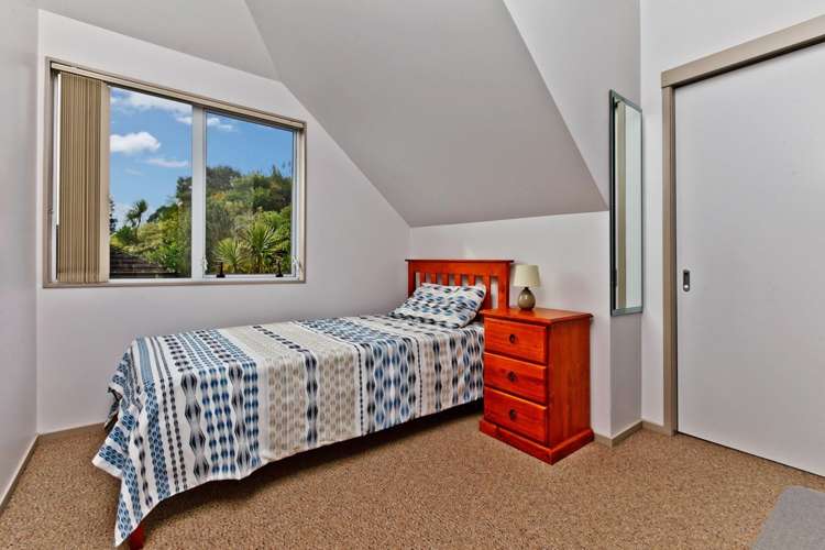 2/615 East Coast Road Browns Bay_23