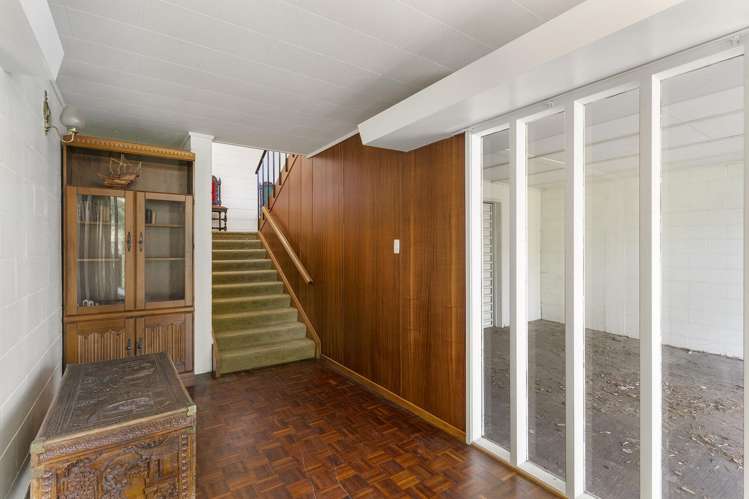 6 The Esplanade Castor Bay_11