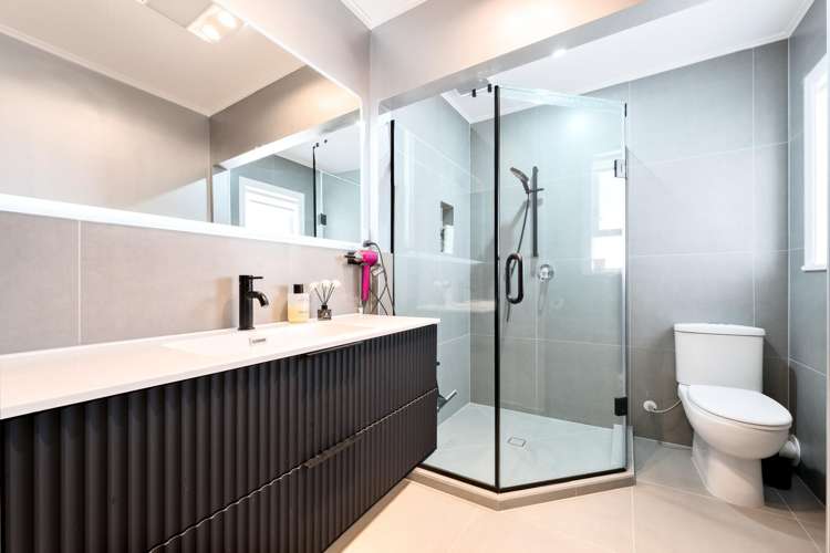 57 Divich Avenue Te Atatu South_10