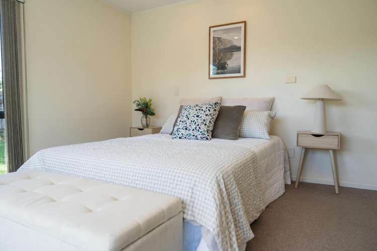 4 Regent Way Taradale_12