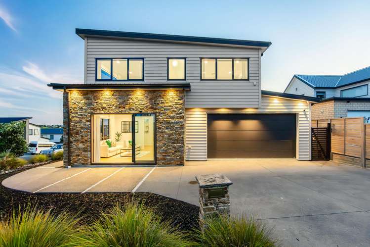 73 Headsail Drive Long Bay_20