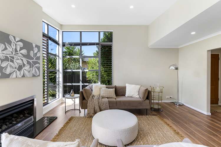 52 William Gamble Drive Greenhithe_2