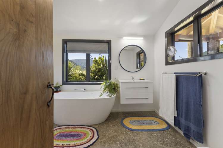 109 Anakiwa Road Anakiwa and Surrounds_18