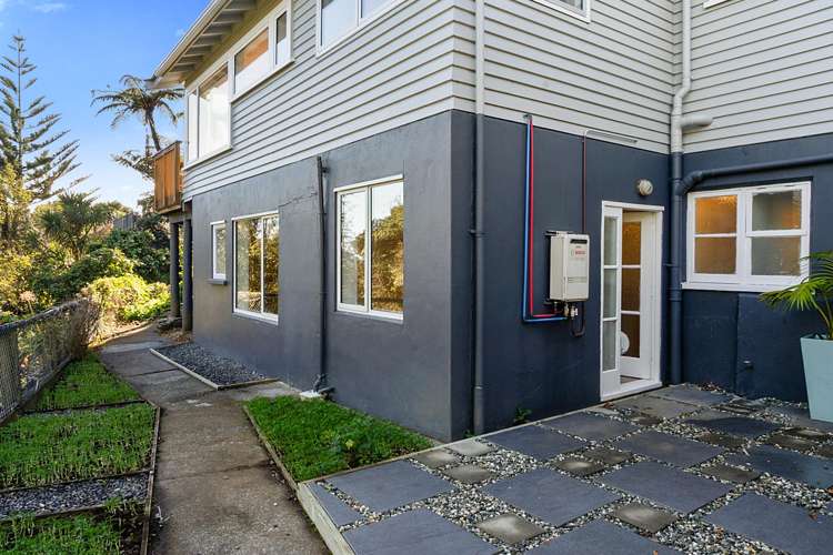 44 Victoria Road Brooklands_18