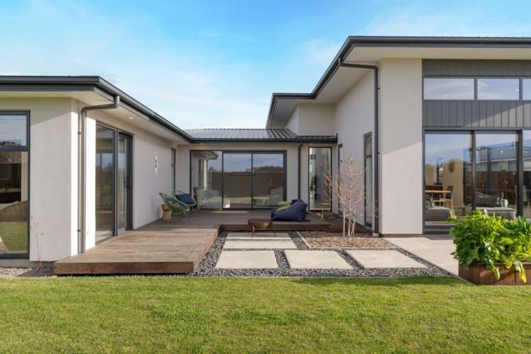 71 Halpin Drive Lincoln_34