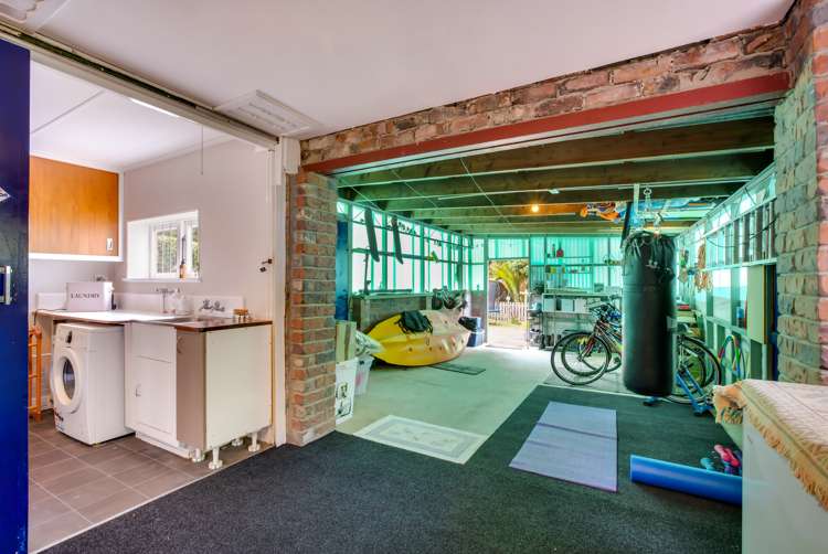 230 Godley Road Titirangi_18