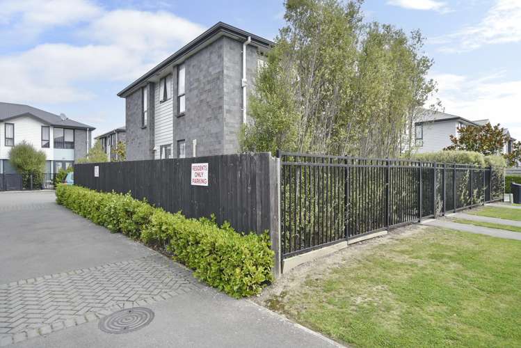 14/14 Buffon Street_0