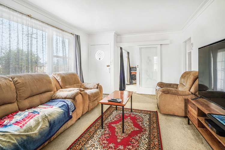 25 Keats Crescent Enderley_7