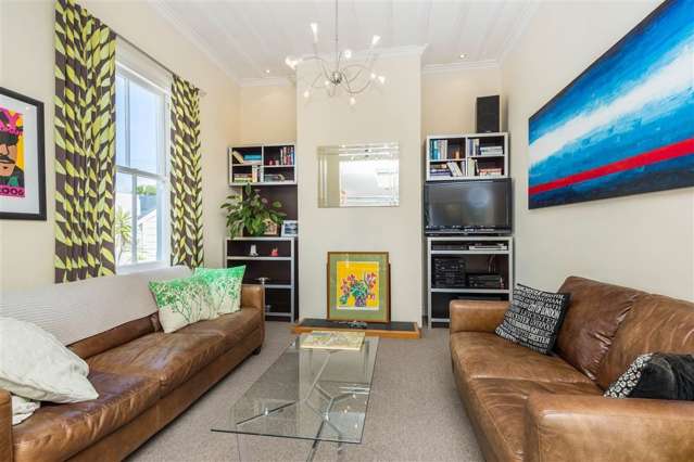 24 Mozeley Avenue Devonport_3