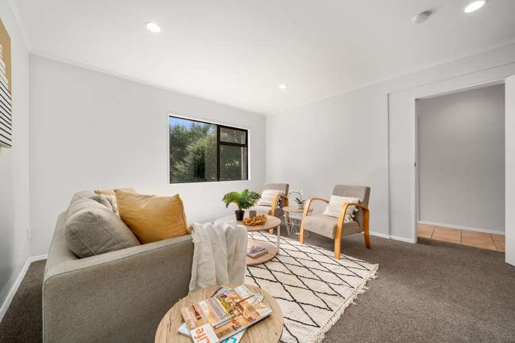 57 Handyside Street Tawa_15