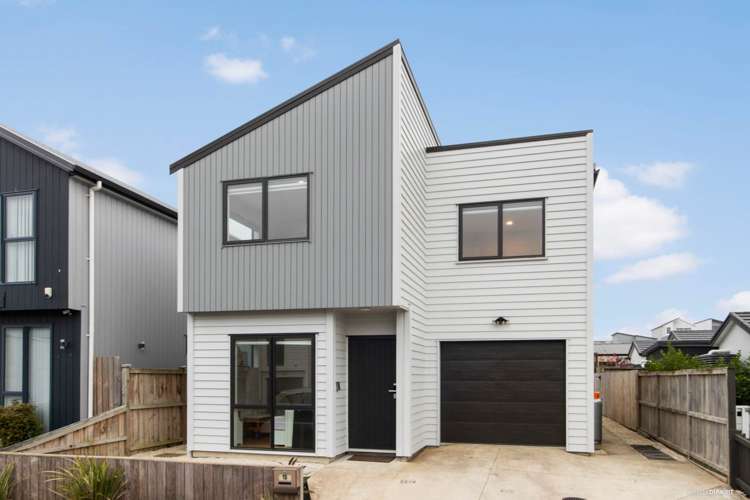 10 Houhora Street Westgate_12