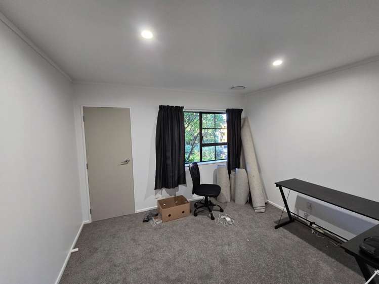 36 Awanui Drive Waikanae_16
