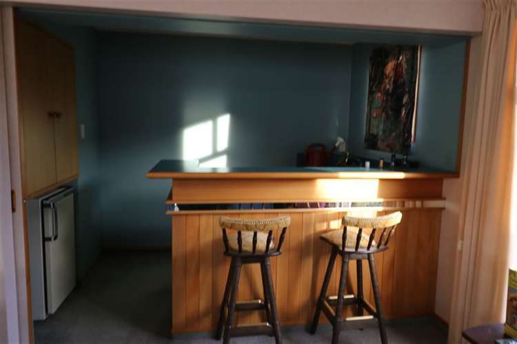 713 Peninsula Road Kelvin Heights_7